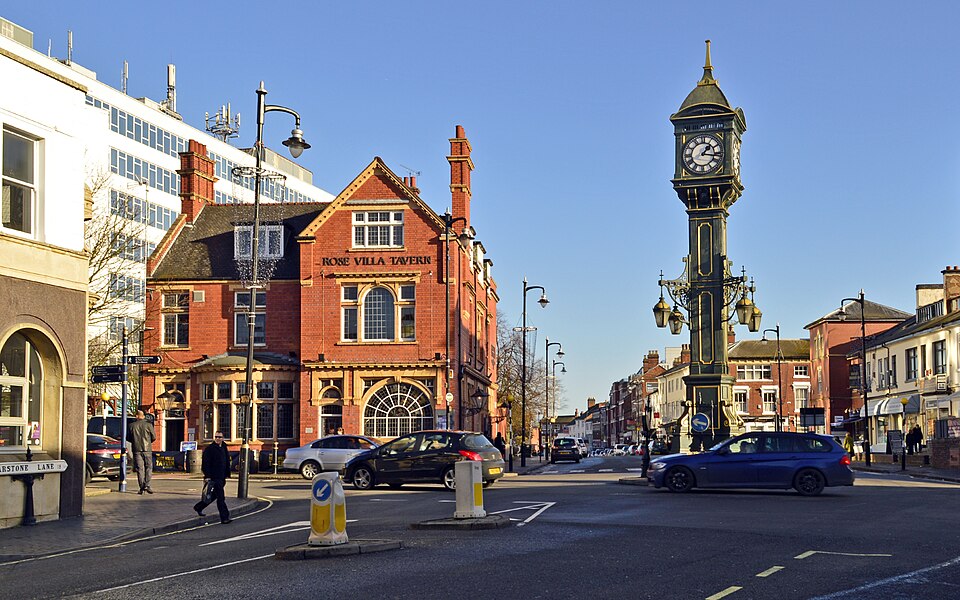 Chamberlain Clock and the Rose Villa Tavern, Jewellery Quarter, Birmingham UK